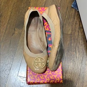 Tory Burch nude ballet flats! Size 9.5!